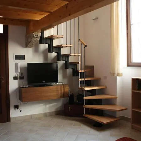 Porticella Apartment *